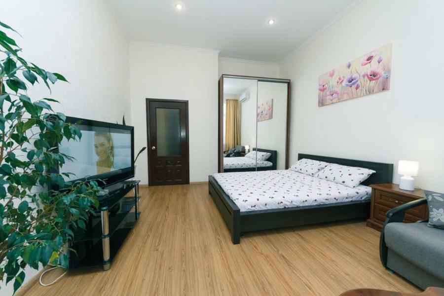 Apartment On Saksahanskoho Street Kiev Eksteriør bilde