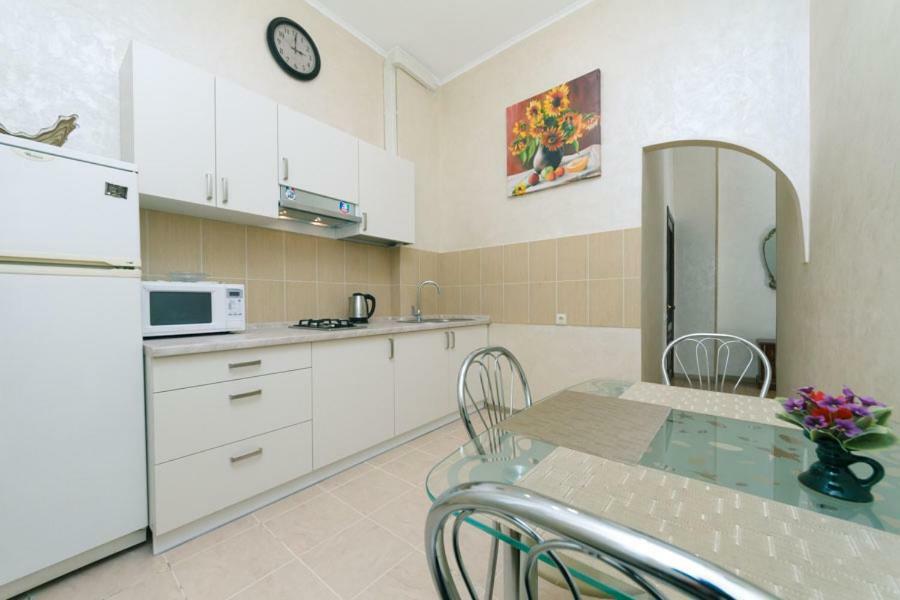 Apartment On Saksahanskoho Street Kiev Eksteriør bilde