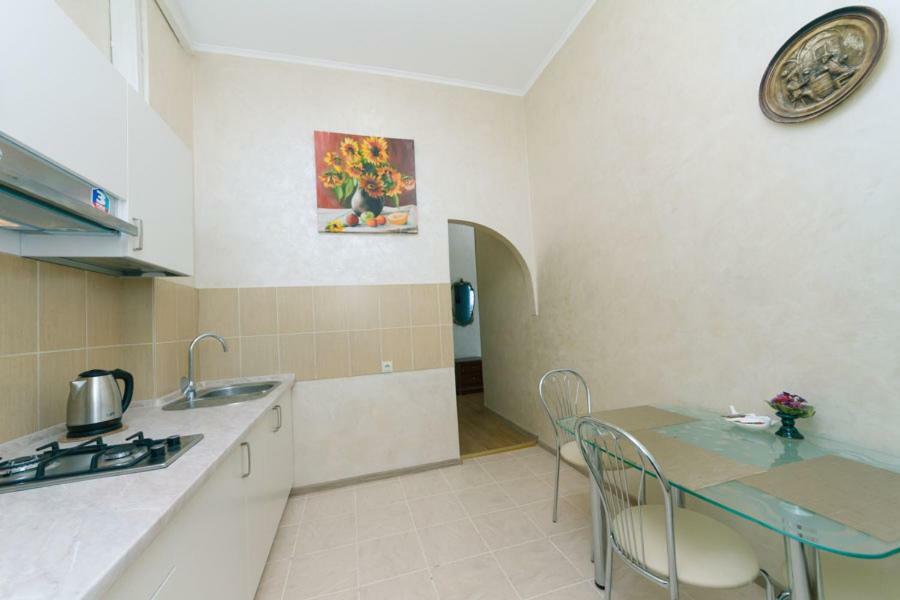 Apartment On Saksahanskoho Street Kiev Eksteriør bilde